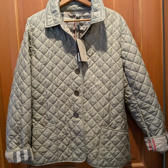 Burberry Women's Quilted Jacket - Picture 1 of 13